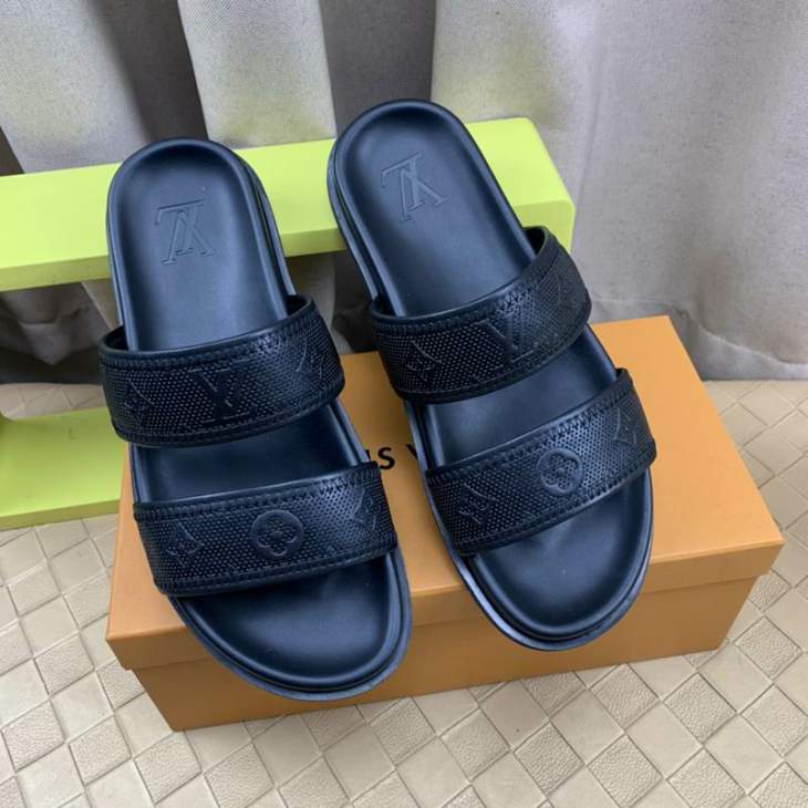 Picture of Louis Vuitton Slippers _SKULVsz38-45jc2h04051051